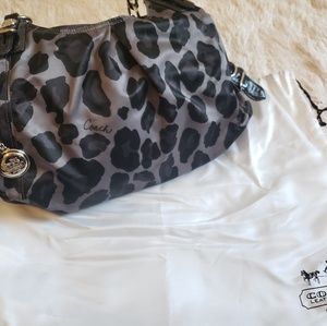 🧞‍♀️ Deal GRANTED! Coach purse - sexy & rare!!